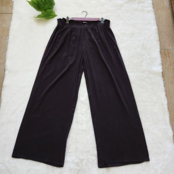 West Loop Black Gauze Palazzo with Gauze Smocked Waistban Wide Leg Pants… - Picture 5 of 7